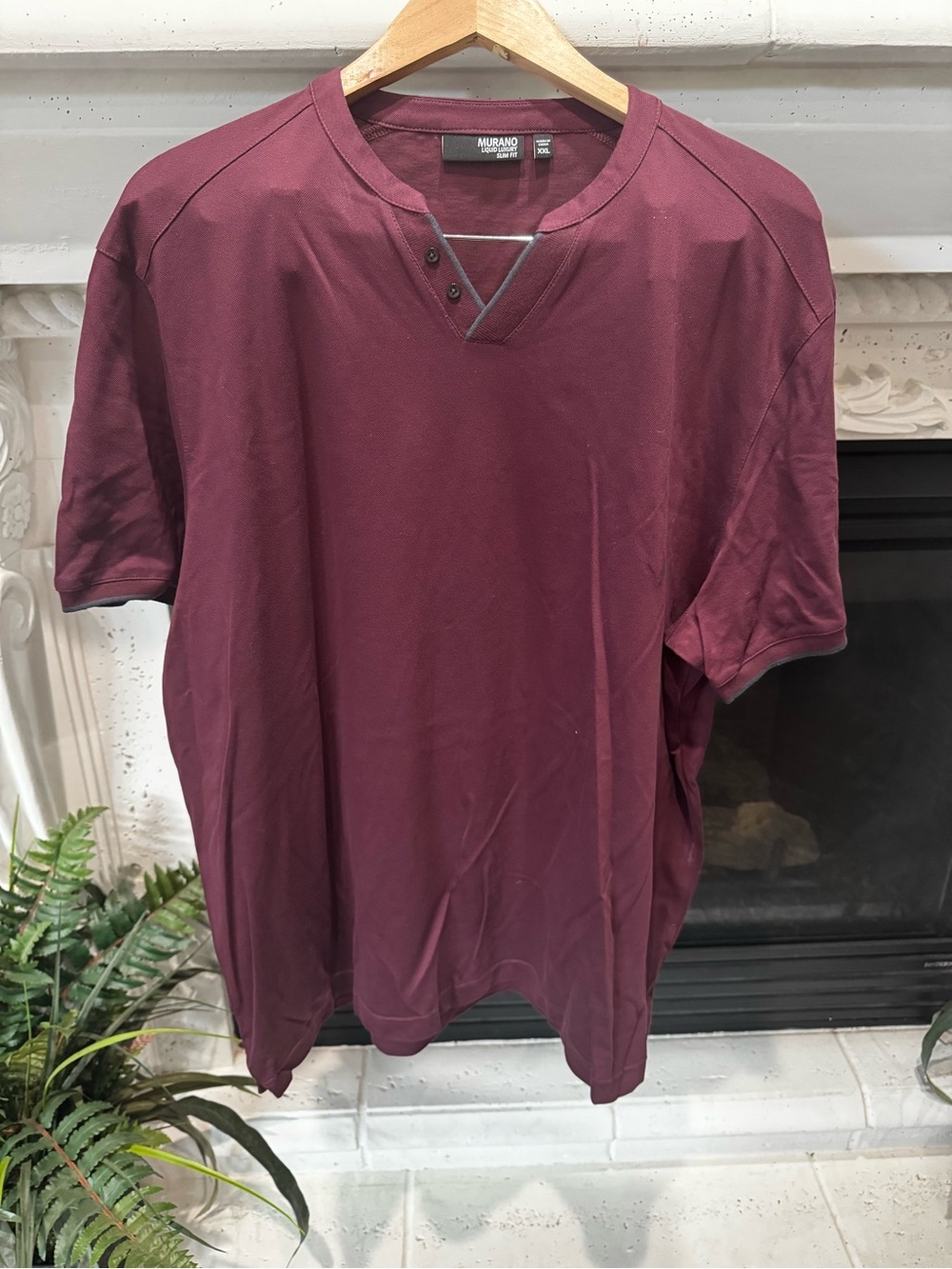 Murano Men's Short Sleeve Henley Shirt in Burgundy Plum